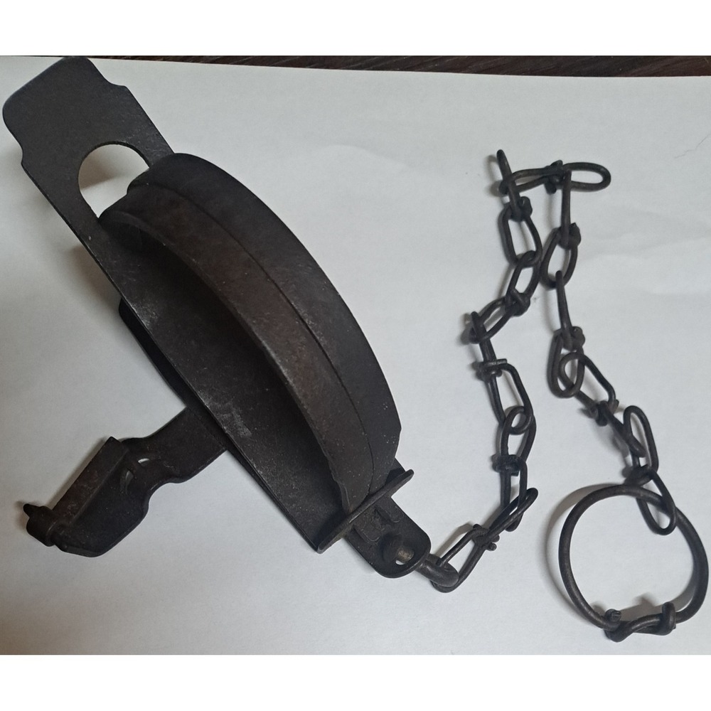 Vintage Steel Foothold Animal Trap With Chain Rustic Hunting Trap Collectible